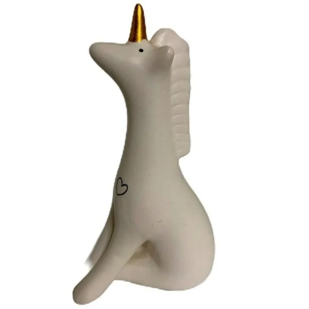 Ceramic Unicorn Home Decoration Figurine adorned with a Heart